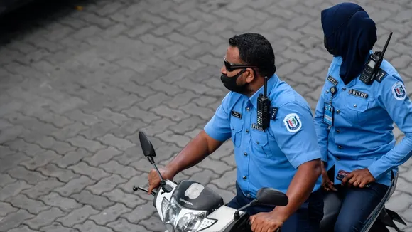 Maldives Police Hunt Helmet Thieves Amid Ramadan Crime Spike