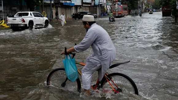 Westerly Weather Wave Hits Pakistan: Cities Face Rainfall and Dust Storms