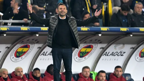 Okan Buruk Surpasses Fatih Terim's Record with Galatasaray Despite Panathinaikos Defeat