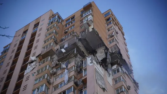 Missile Strike Rocks Kyiv's Novopecherski Lypky, Injuring 13 Amidst Ongoing Conflict