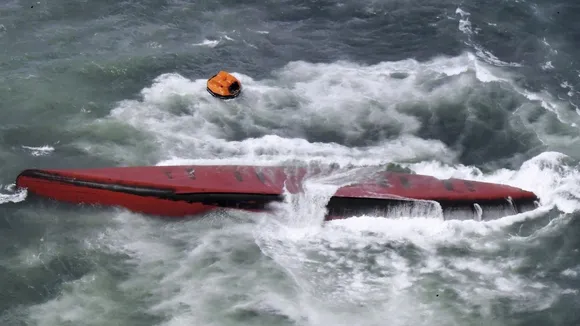 Eight Sailors Dead as South Korea-Flagged Tanker "Keoyoung Sun" Capsizes off Japan Coast