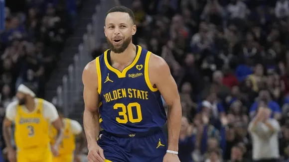 NBA Player Props Spotlight: Curry, Jokic, and Davis Lead Feb. 29 Betting Action