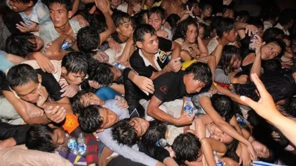 Tragic Stampede at Cambodian Water Festival Leaves 190 Dead, Hundreds Injured