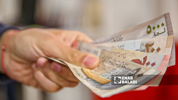 Syrians Circumvent Currency Controls via Lebanon Amid Economic Crisis