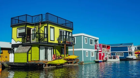 Dreamy Arbutus Mist Float Home Hits Market, Offers Coastal Living Bliss on Vancouver Island