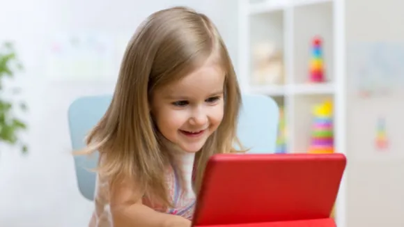 Bridging Digital and Physical Play: Insights from Norwegian Study on Children's Screen Time