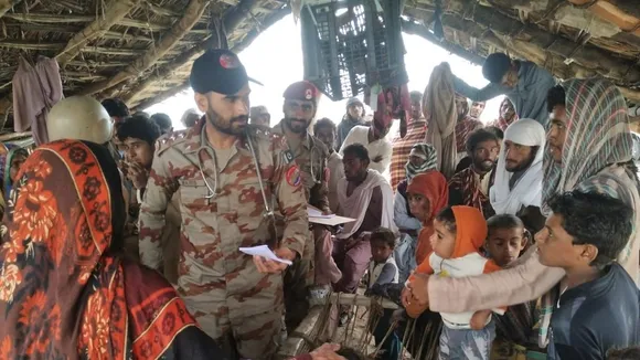 Pakistan Army Expedites Relief in Gwadar Floods, Delivers 17 Water Pumps