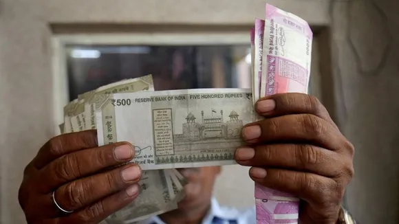 Indian Rupee Slightly Weakens Against US Dollar: A Deeper Dive into Exchange Rate Dynamics