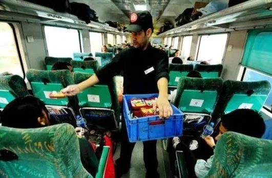 IRCTC: Now order food and pay through Mobikwik
