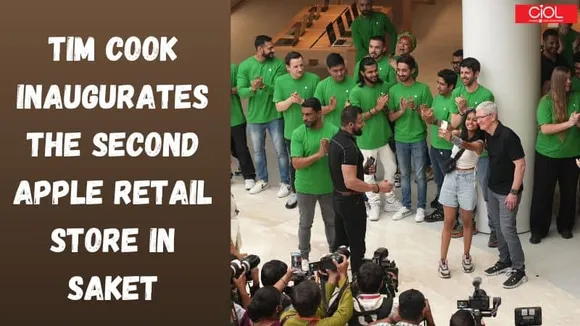 Tim Cook inaugurates the second Apple retail store in Saket