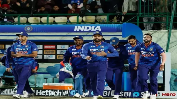 Rohit Sharma is doing injustice to Mayank Agarwal