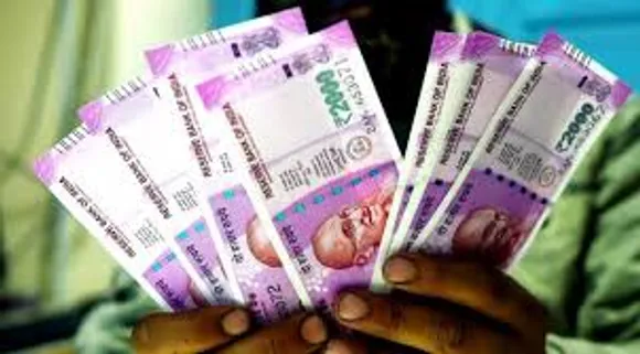 Slumdog Millionaire: When Rs 2000 becomes Rs 100,000