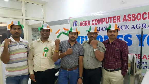 Agra association celebrates Independence Day with Social Cause