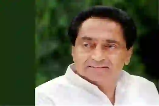 कमलनाथ ने पूछा, भाजपा बताए, गांधी या गोडसे की विचारधारा के साथ : संकट में भाजपा