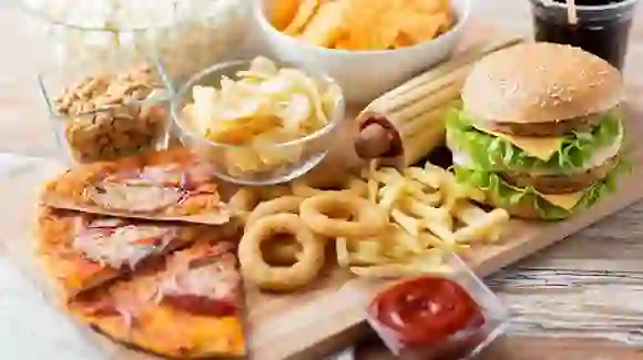 Why Some People Love Spicy Food? क्यूँ कुछ लोग स्पाइसी खाना पसंद करते है?