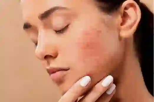 Skin Care Tips: 5 चीजें जो महिलाओं को अपने चेहरे पर नहीं लगाना चाहिए
