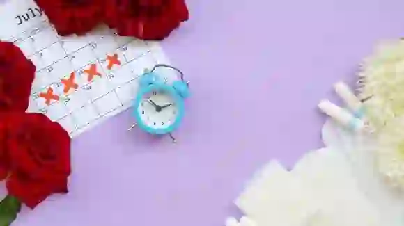 Sex During Periods: पीरियड्स के दौरान सेक्स सेफ है या कोई नुकसान हैं?