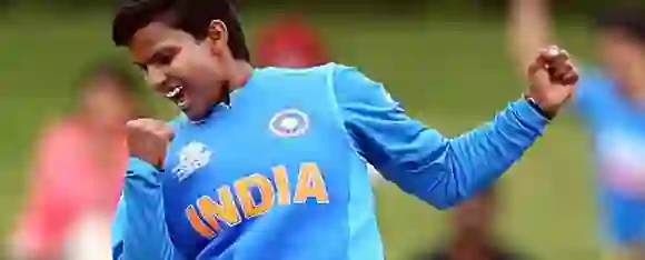मिलिए दीप्ति शर्मा से, WPL 2023 में यूपी वॉरियर्स के लिए खेल रहीं हैं