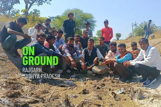 Farmers protesting after water supply from canals stopped in Rajgarh 