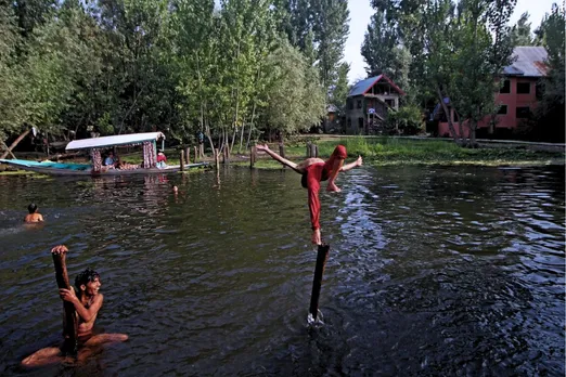 Kashmir Intense Heatwave, Srinagar Records Hottest May Day in Decade