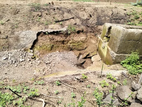 canal burst in barwani