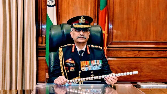 People of J&K should shun path of violence for development: Army chief