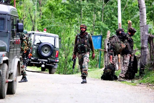 Five security men martyred in Handwara while saving civilians held hostage by terrorists