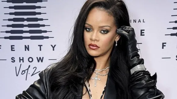 Rihanna apologises for hurting sentiments of Muslims