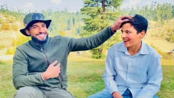 Meet army Major Kamlesh Mani who adopted a local Kashmiri