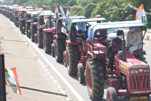 Farmers take out tractor march against farm laws