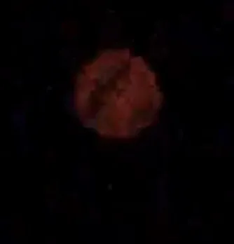Mysterious UFO spotted in night sky above India