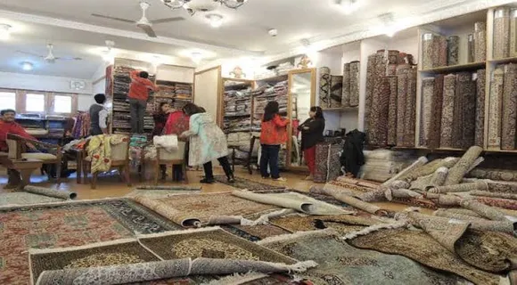 Sigh fills Kashmir's carpet industry