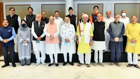 High-level meeting of Prime Minister Narendra Modi continues