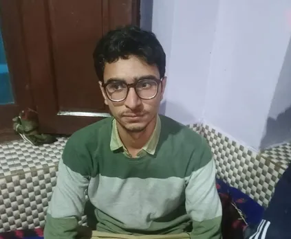 Meet rickshaw driver's son,  who clears IES exam with second AIR