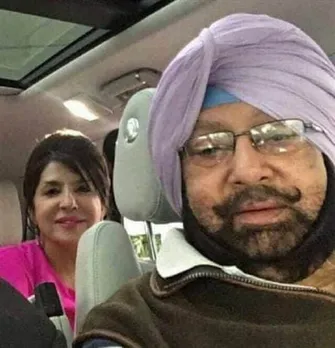 Who is Aroosa Alam and what is her connection with Amrinder Singh?
