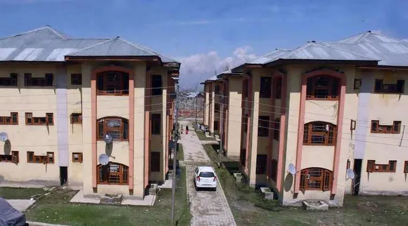 How many Properties of Kashmiri Pandits restored in last 5 yrs?