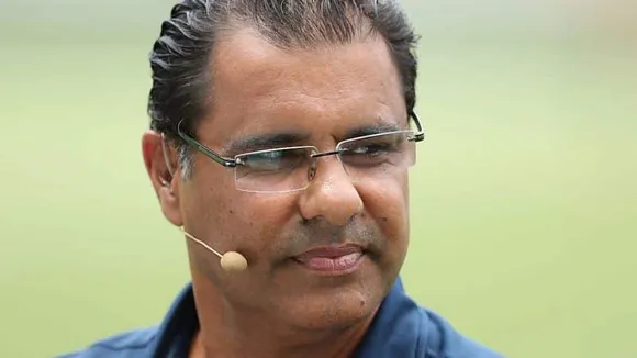 Waqar Younis issues apology with folded hands' after Namaz Remark