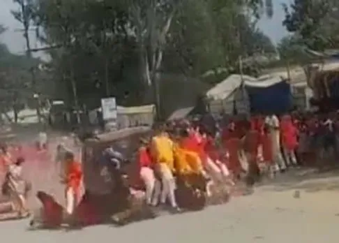 Jashpur: Speeding car crushed Durga Visarjan rally, Video is scary