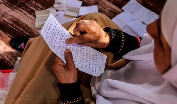 Zareefa Jan, illiterate poet who invented her own writing