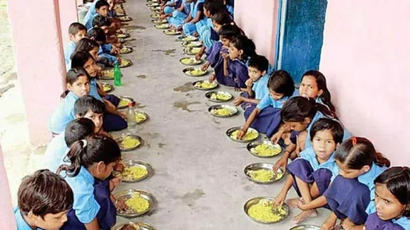 Northern states paying peanuts to mid-day meal cooks