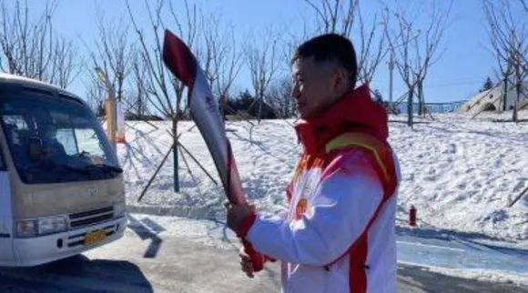 Explained: Controversy over Galwan soldier bearing Olympics torch