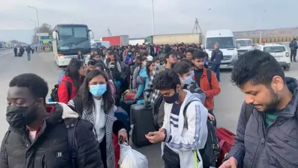 India evacuates 470 students from Ukraine amid Russian attack