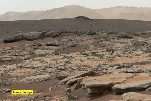Water-altered rocks on Mars will reach Earth in 2033