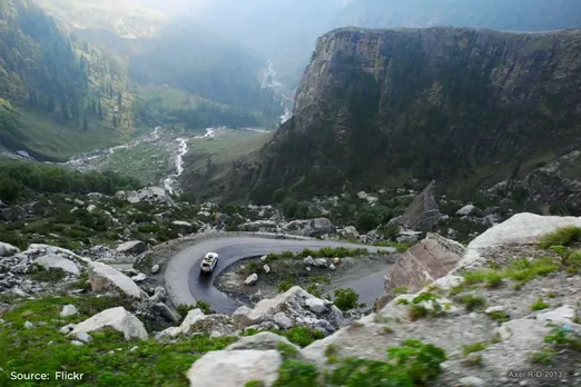 NGT denies increase in vehicles on Manali-Rohtang route, citing environmental concerns