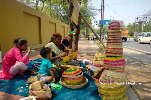 Bhopal: प्लास्टिक सामग्रियां छीन रही हैं बसोर समुदाय का पुश्तैनी धंधा