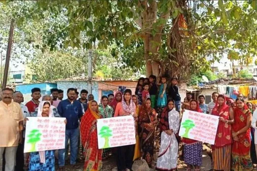 Bhopal: Women and children protest against the tree cutting; CM responds