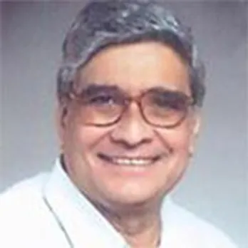 Lalit Surjan ललित सुरजन देशबंधु पत्र समूह के प्रधान संपादक हैं. वे 1961 से एक पत्रकार के रूप में कार्यरत हैं. वे एक जाने माने कवि व लेखक हैं. ललित सुरजन स्वयं को एक सामाजिक कार्यकर्ता मानते हैं तथा साहित्य, शिक्षा, पर्यावरण, सांप्रदायिक सद्भाव व विश्व शांति से सम्बंधित विविध कार्यों में उनकी गहरी संलग्नता है. यह आलेख देशबन्धु से साभार लिया गया