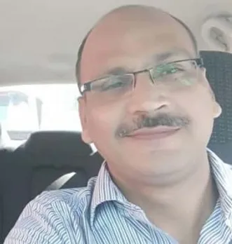 Amit Singh ShivBhakt Nandi अमित सिंह शिवभक्त नंदी, कंप्यूटर साइन्स - इंजीनियर, सामाजिक-चिंतक हैं। दुर्बलतम की आवाज बनना और उनके लिए आजीवन संघर्षरत रहना ही अमित सिंह का परिचय है। हिंदी में अपने लेख लिखा करते हैं