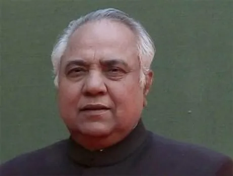 बुद्धिनाथ मिश्र, लेखक प्रसिद्ध कवि हैं।