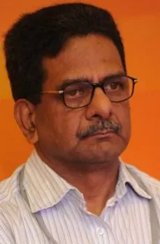 शेष नारायण सिंह शेष नारायण सिंह वरिष्ठ पत्रकार हैं। वह हस्तक्षेप के संरक्षक हैं। वह इतिहास के वैज्ञानिक विश्लेषण के एक्सपर्ट हैं। नये पत्रकार उन्हें पढ़ते हुये बहुत कुछ सीख सकते हैं।